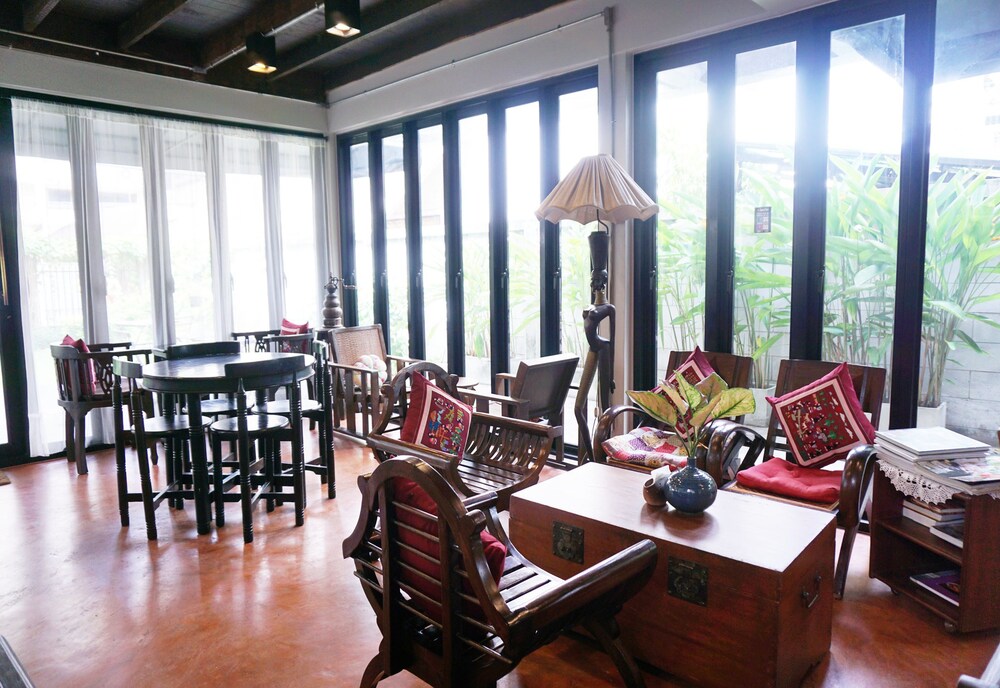 Baan Ongkharak Bed & Breakfast Adults Only