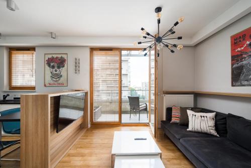 New Varsovia Comfort 569 by BookingHost — 4-Star Luxury Hotel in Warsaw, Poland
