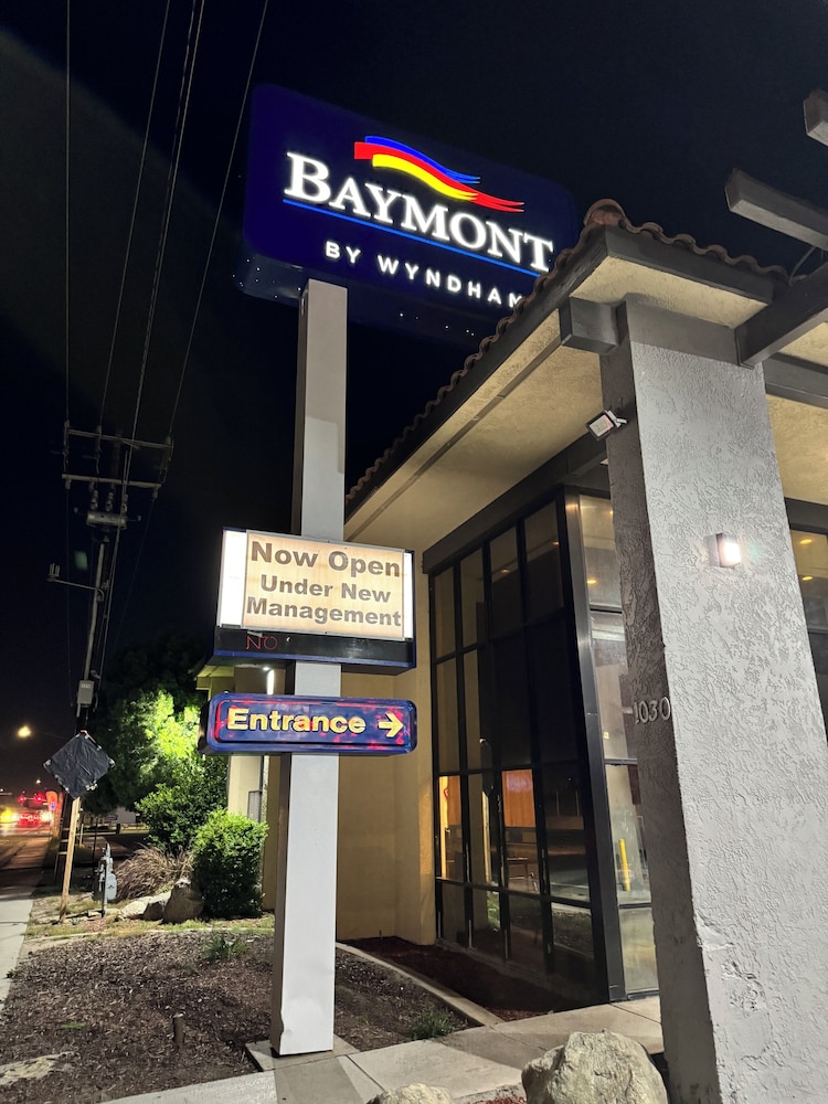 Baymont by Wyndham Bakersfield - photo 28