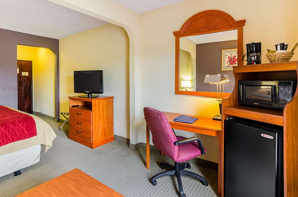 Quality Suites Altavista Lynchburg South - photo 8