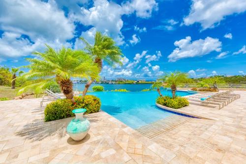 Villa Terre Azure — 4-Star Luxury Hotel in Marigot, Saint Martin