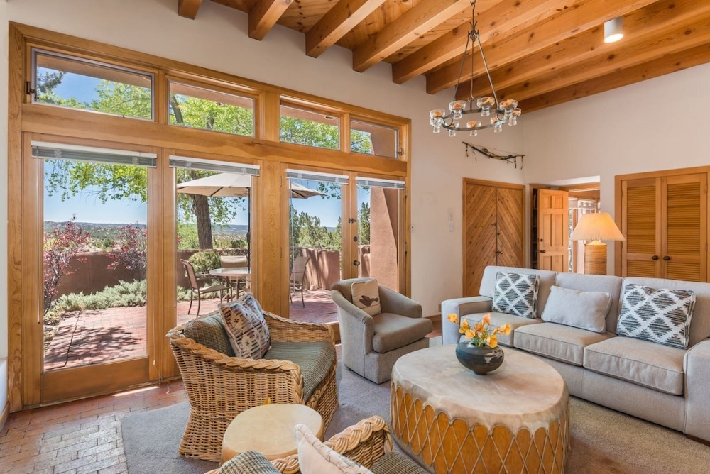 Acoma Majestic Views Near the Santa Fe Opera and Four Seasons in Tesuque - photo 14