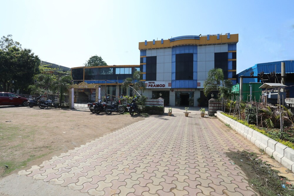 OYO 29689 Hotel Pramod - carbon neutral hotel in Sambalpur