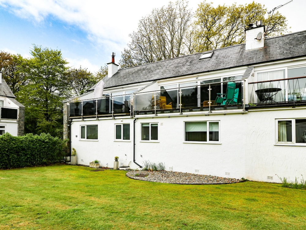 22 Glyn Y Mor in Pwllheli, United Kingdom