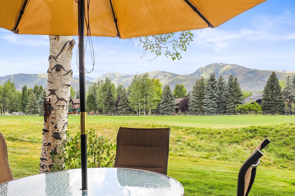 Fairway Village 2570 - photo 43