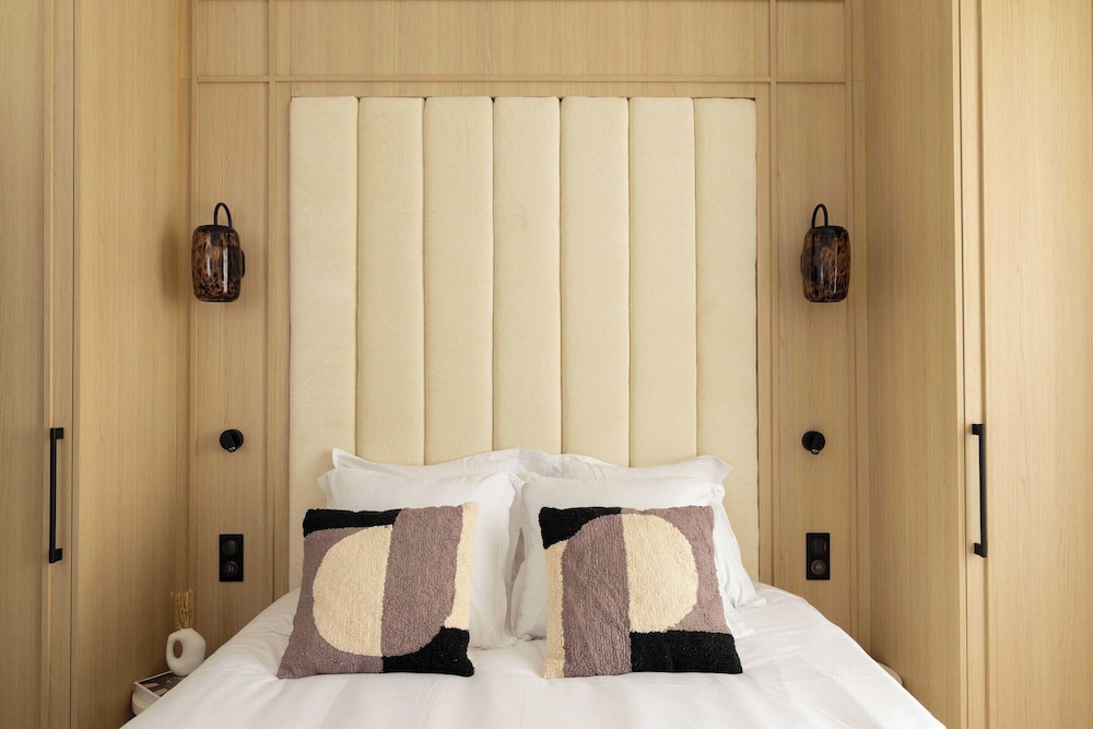 Cosy Apartment 3br 6p Montmartre sacra ca ur — 4-Star Luxury Hotel in Paris, France