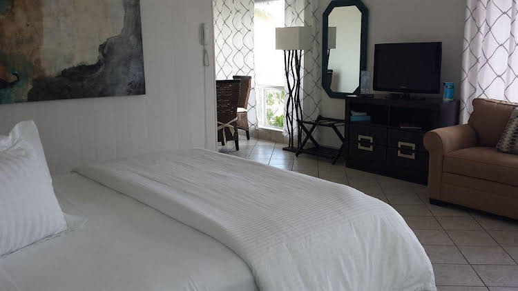 Captain's Quarters Resort - photo 12