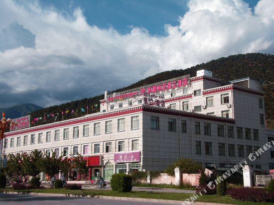 Tall Hotel - last minute hotel in Unknown City
