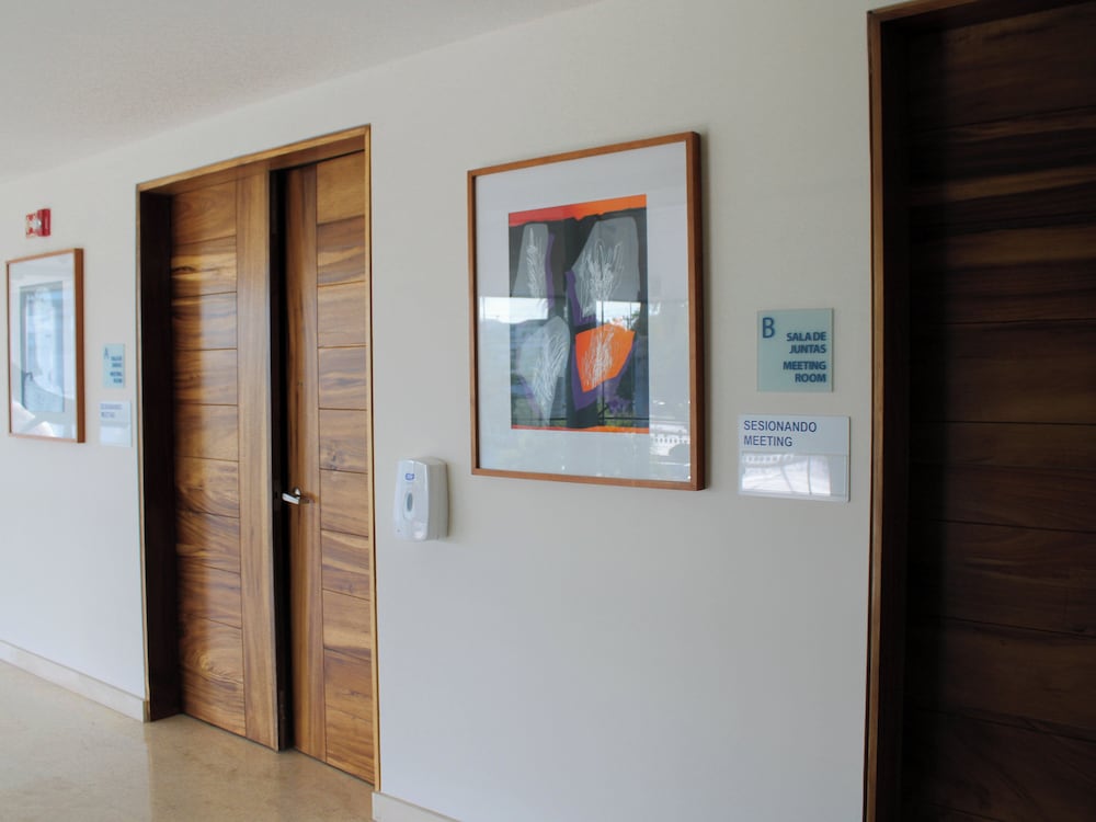 Meeting facility