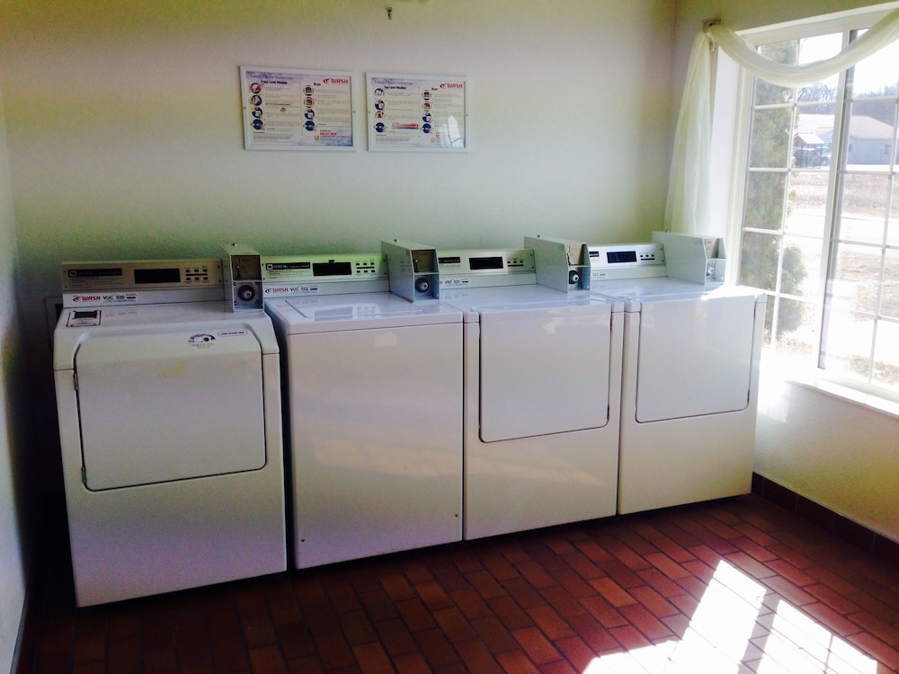 American Inn and Suites Houghton Lake - photo 23