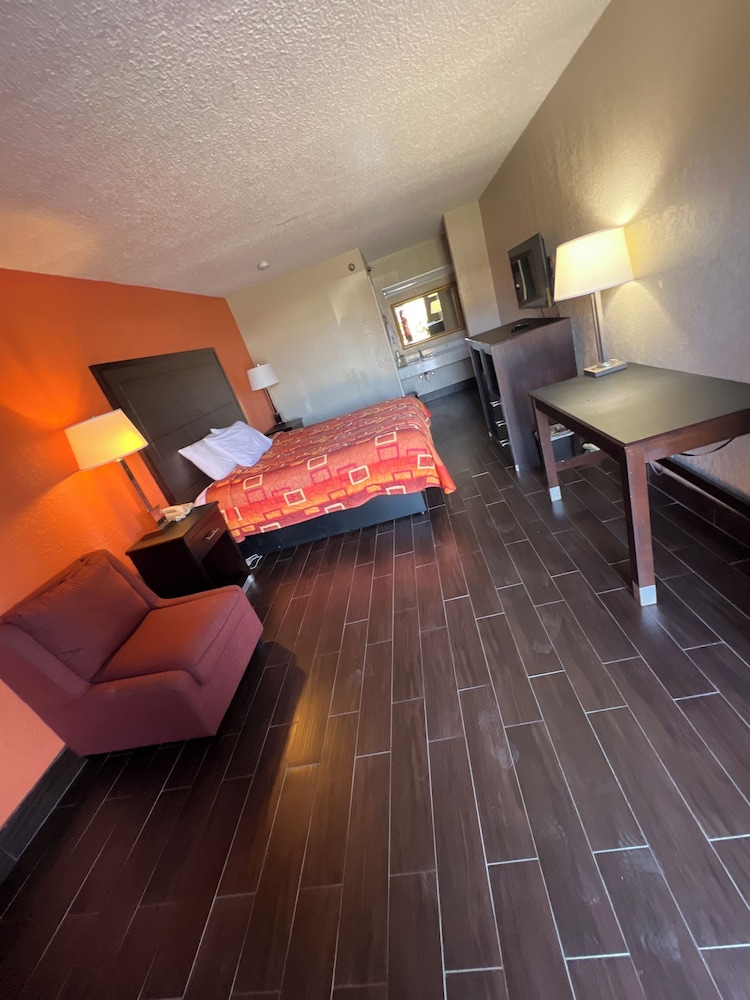 CourtesyStay - photo 4