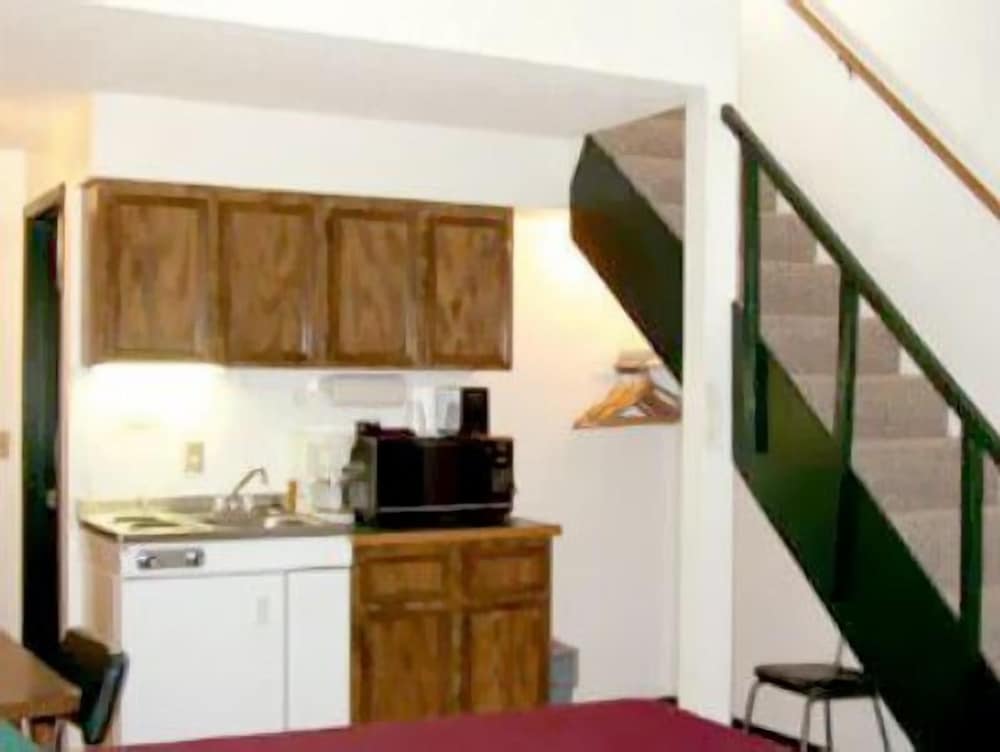 Brundage Inn - photo 13