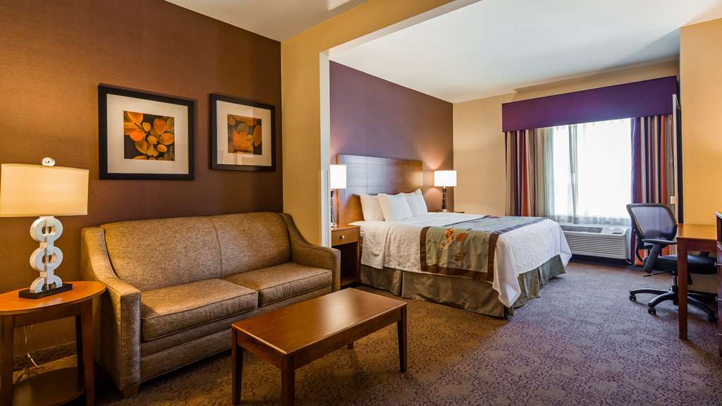 Best Western Plus Carousel Inn & Suites - photo 13