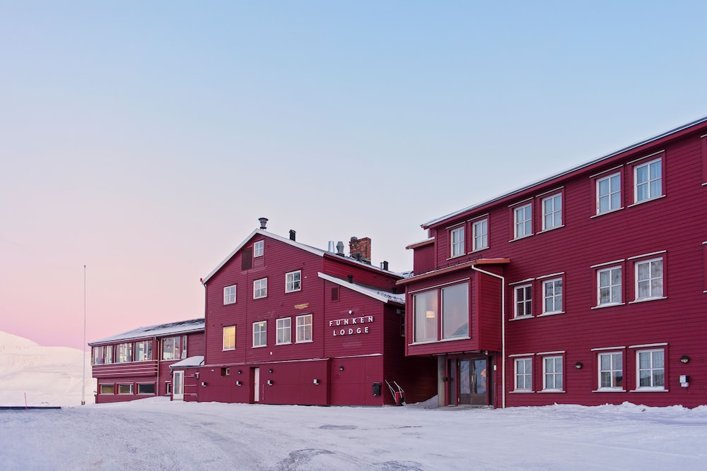 Funken Lodge — 4-Star Luxury Hotel in Longyearbyen, Svalbard