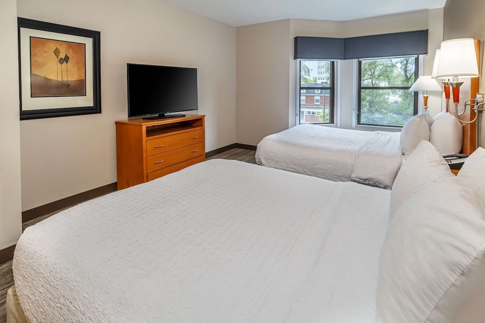 Hampton Inn & Suites Nashville Vanderbilt Elliston Place - photo 8