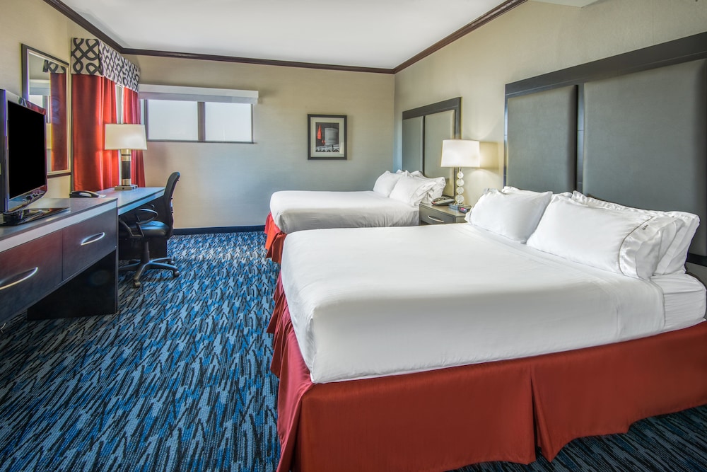 Holiday Inn Express Cleveland Airport Brookpark by IHG - photo 6
