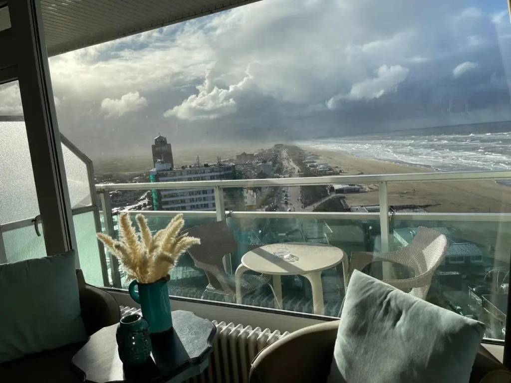 Annet's Studio — 4-Star Luxury Hotel in Zandvoort, Netherlands