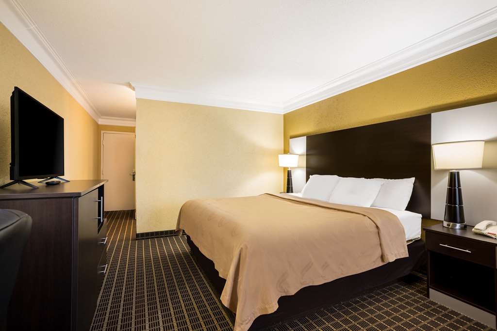 Quality Inn & Suites Syracuse Fairgrounds - photo 10