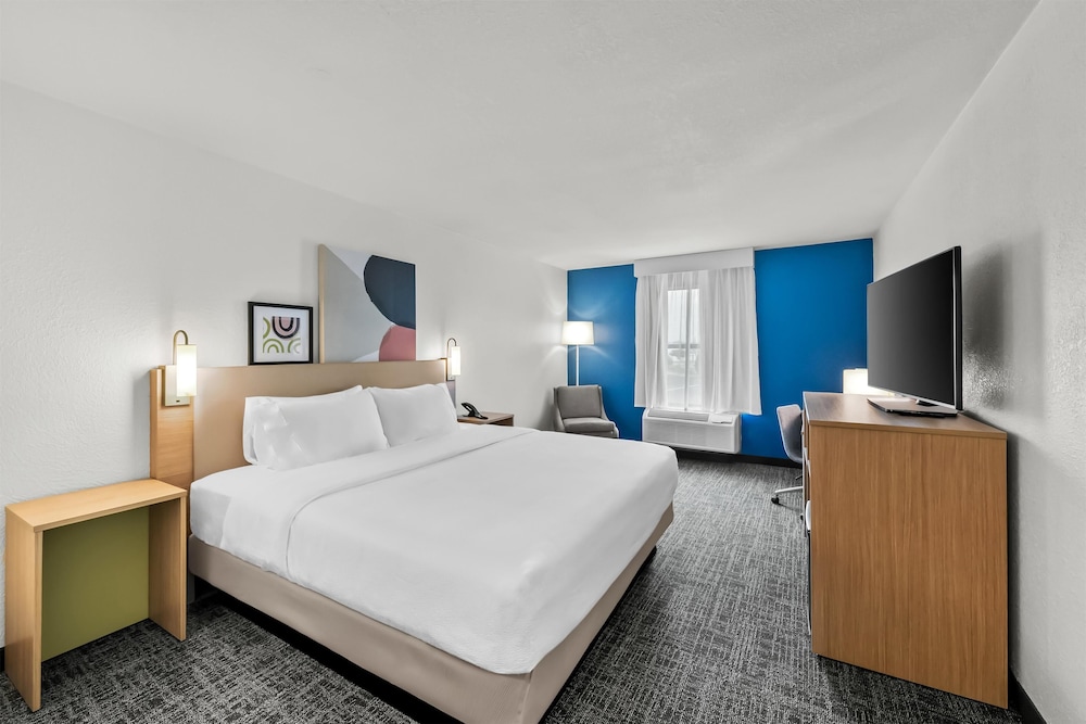 Spark by Hilton Spring Lake Fayetteville - photo 15