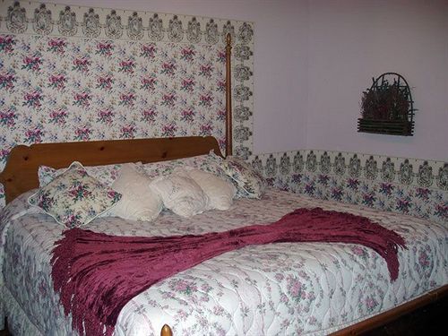 The Historic Brook Forest Inn - photo 6