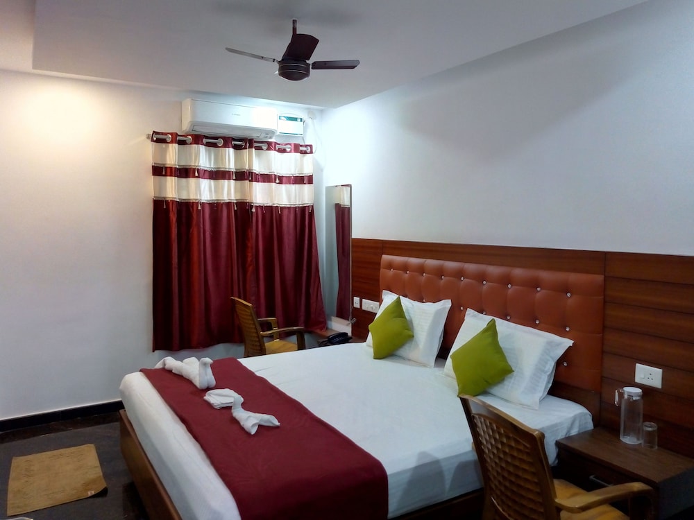 Sri Sai Residency - last minute hotel in Chennai