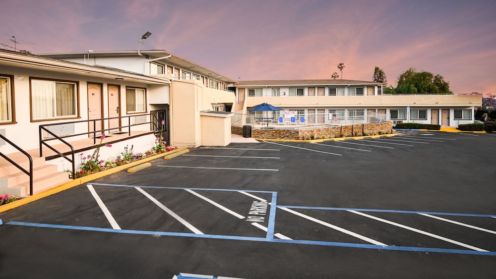 Sea Rock Inn Long Beach - photo 42