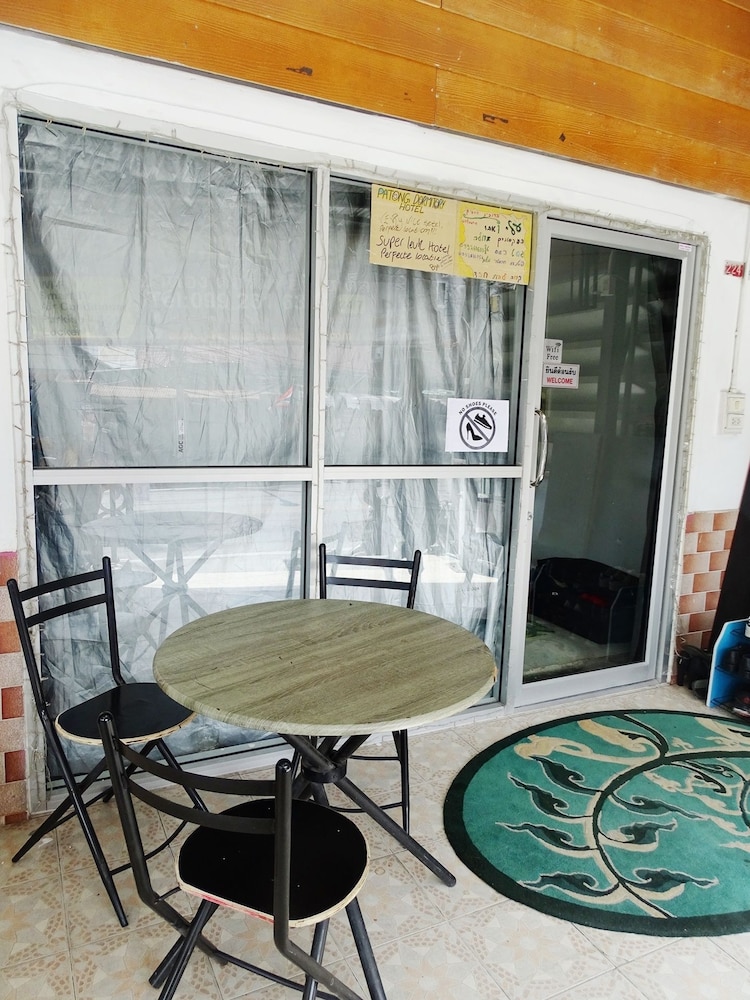 Patong Dormitory Hotel Backpackers - last minute hotel in Patong