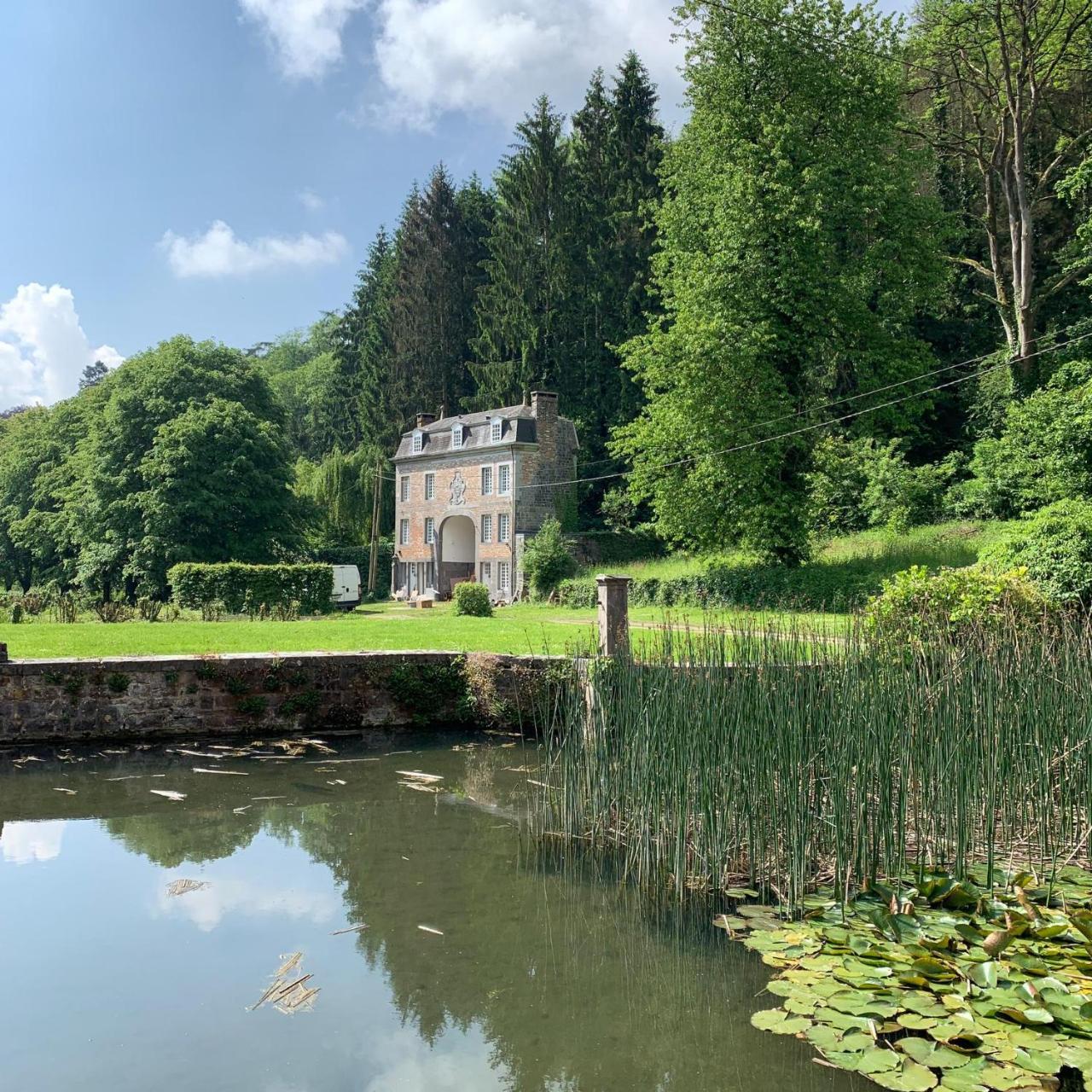 La Porterie De L Abbaye De Marche Les Dames — Namur