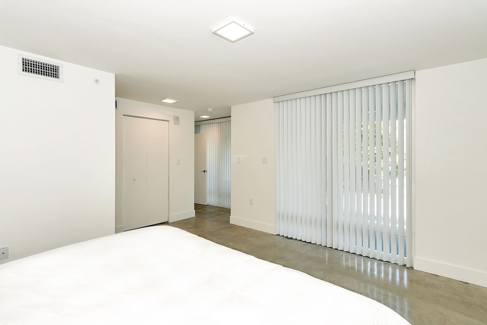 Roami at Grove 27 - photo 10