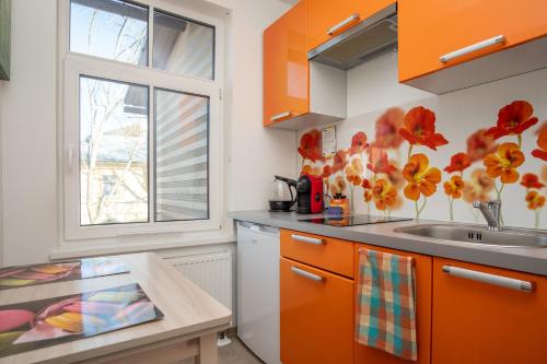 Contact Free Apartments with free parking