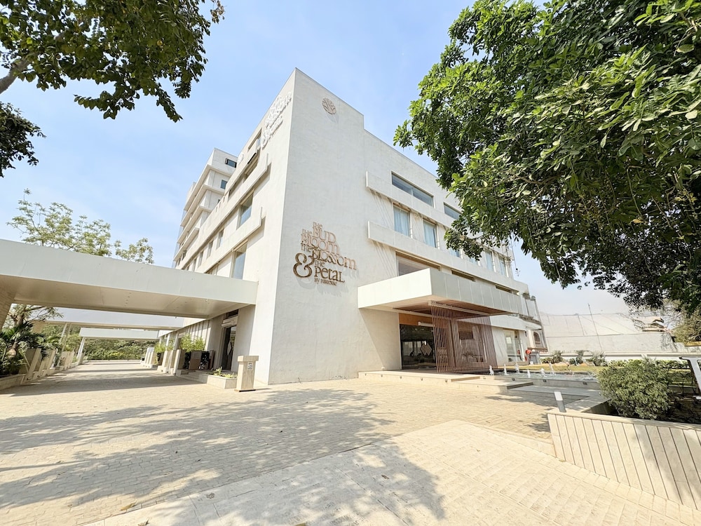 The Parterre Sg Highway Ahmedabad — Ahmedabad