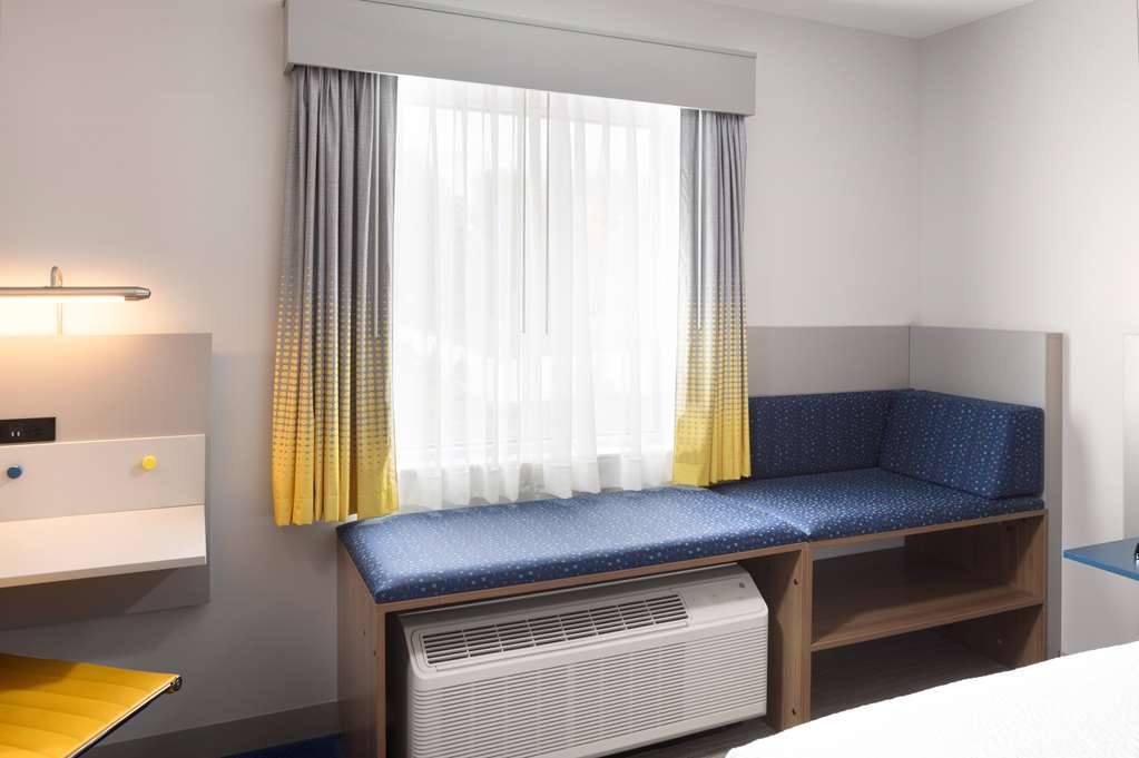 Microtel Inn & Suites by Wyndham Macedon - photo 28