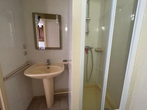 Appartement Banyuls sur Mer 4 pièces 6 personnes FR 1 309 82 — 4-Star Luxury Hotel in Banyuls De La Marenda, France