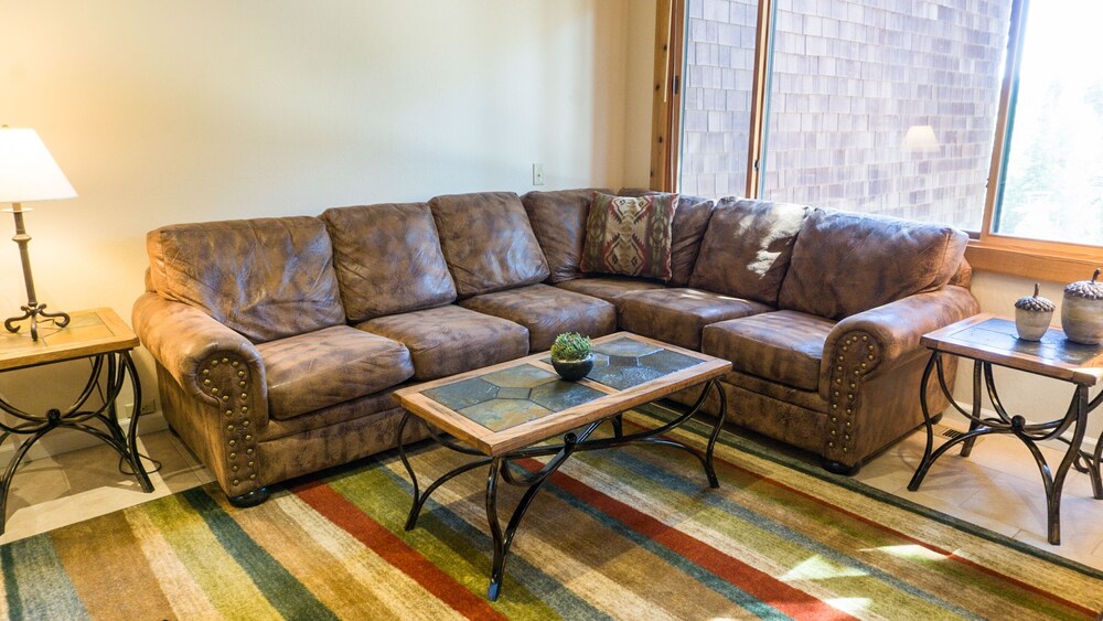 Ski Trails 4024 - last minute hotel in Truckee