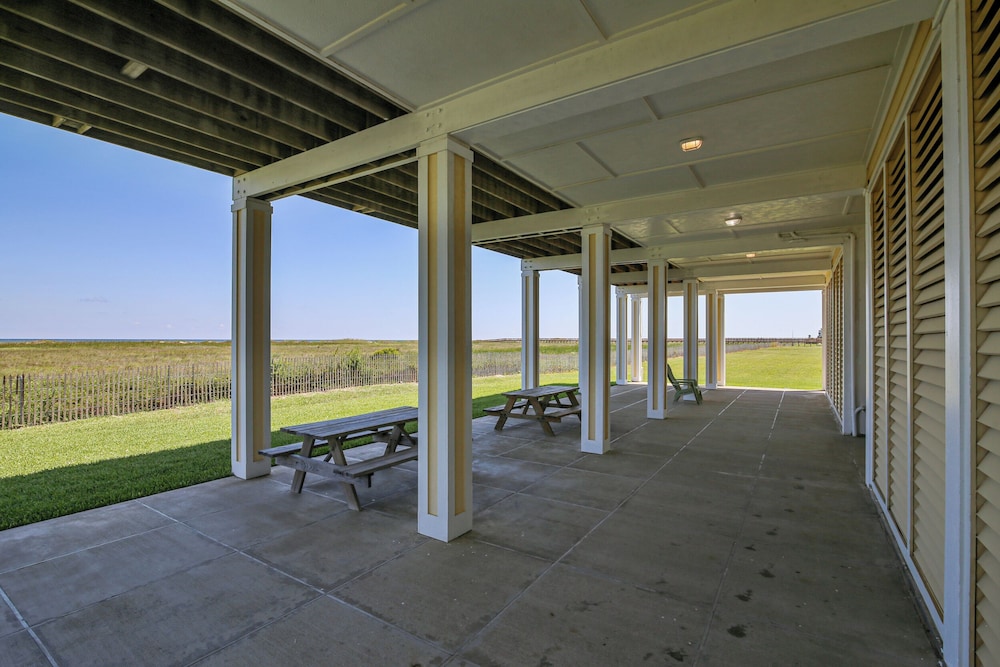 4515bfflampwnh Beachfront Flamingo - photo 6