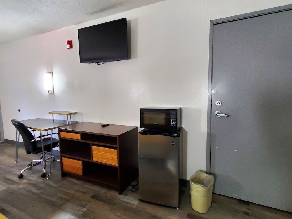 Highland Inn Arlington - photo 15