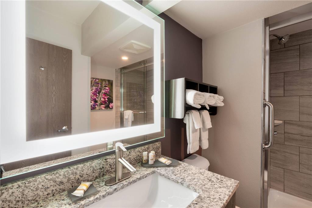 La Quinta Inn & Suites by Wyndham Glenwood Springs - photo 33