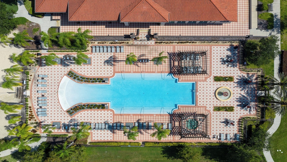Spacious 12 bed Villa With Pool & Resort Amenities - photo 52