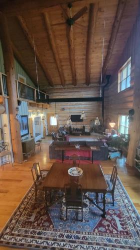 Firefly Creek Lodge - photo 5