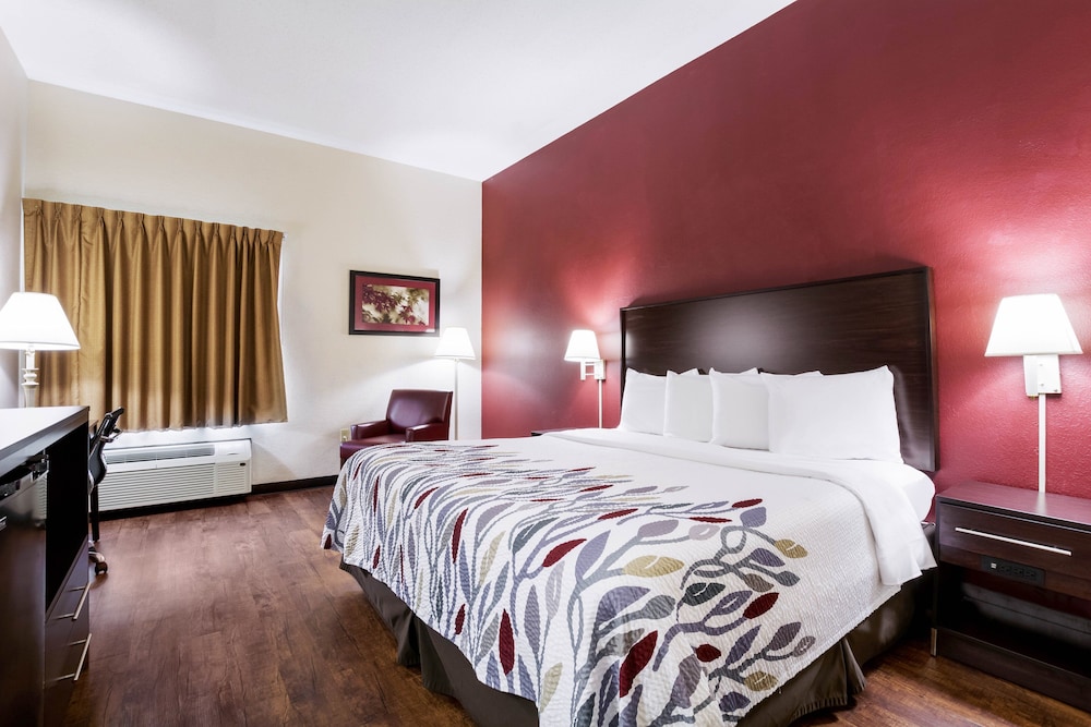 Red Roof Inn Carrollton - photo 11