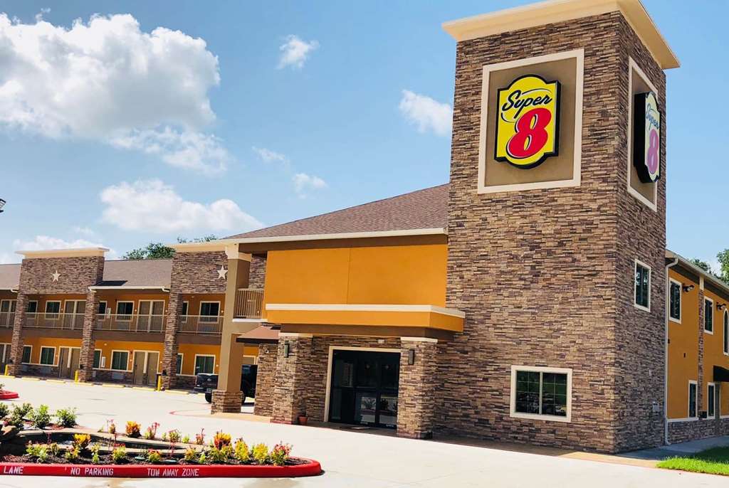 Super 8 by Wyndham Houston Northwest Cypress - photo 3