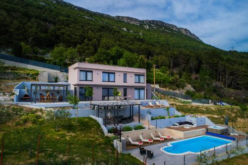 Villa Blue Hill — 5-Star Luxury Hotel in Kastel Stari, Croatia