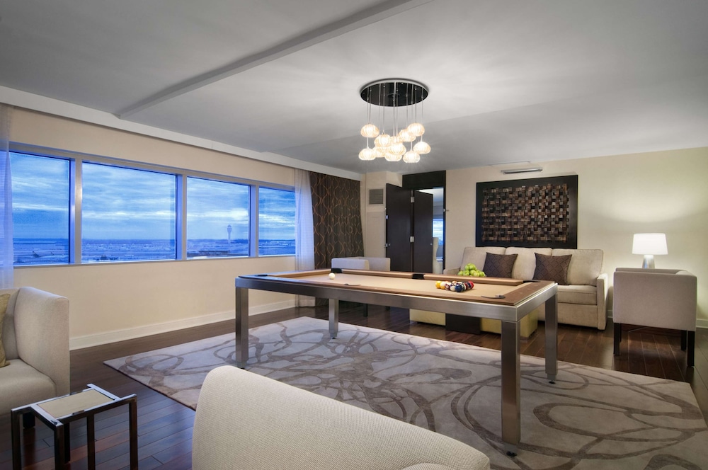 Hilton Atlanta Airport - photo 33