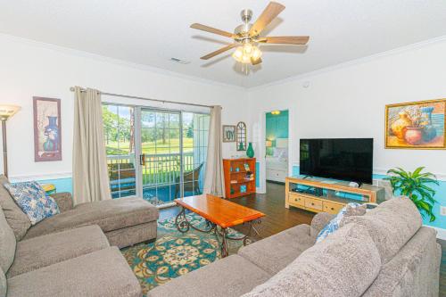 First Floor 2 Bedroom Condo with Golf Course Views Magnolia Place 101 Sleeps 6 guests — 4-Star Luxury Hotel in Myrtle Beach, United States