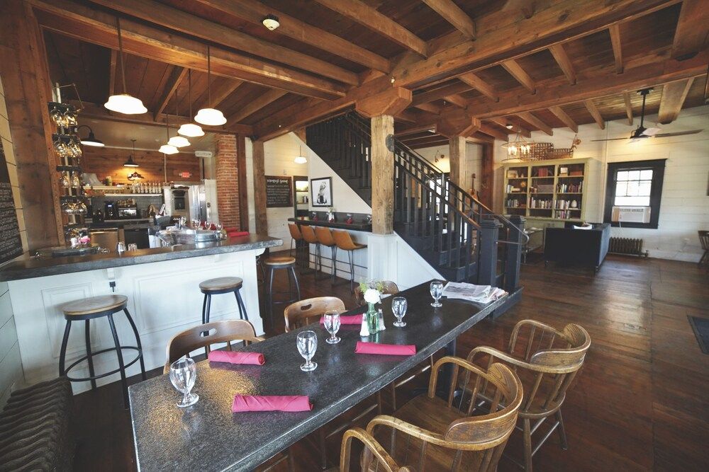 The Landing Hotel and Dining - photo 25