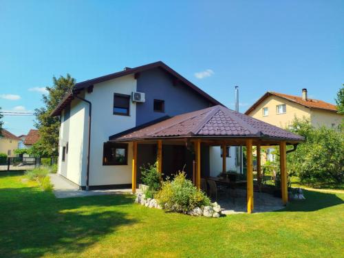 Kuća za odmor V&E in Bihac, Bosnia and Herzegovina