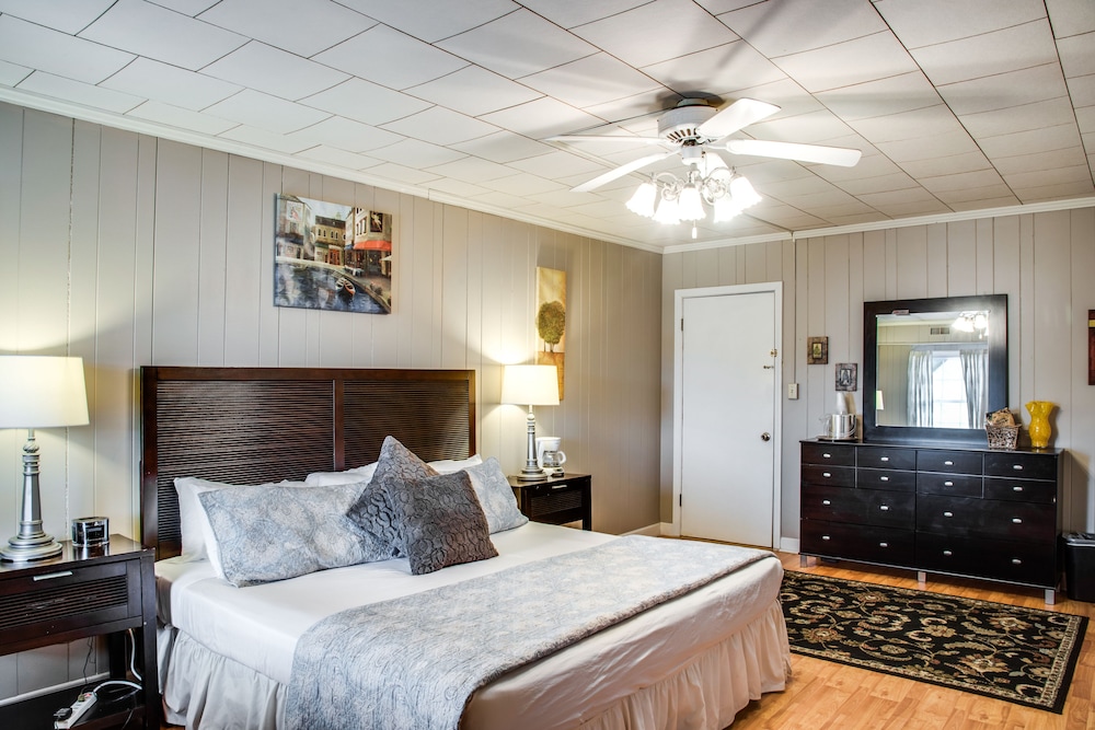 Cliff Dwellers Inn - photo 27