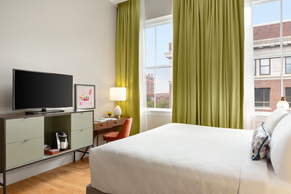 Hotel Indigo Winston Salem Downtown by IHG - photo 9
