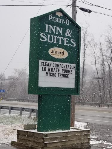 Perry O Inn & Suites - last minute hotel in Perryopolis