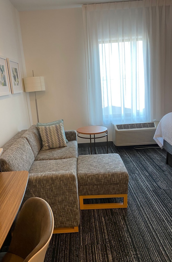 TownePlace Suites by Marriott Ames - photo 21